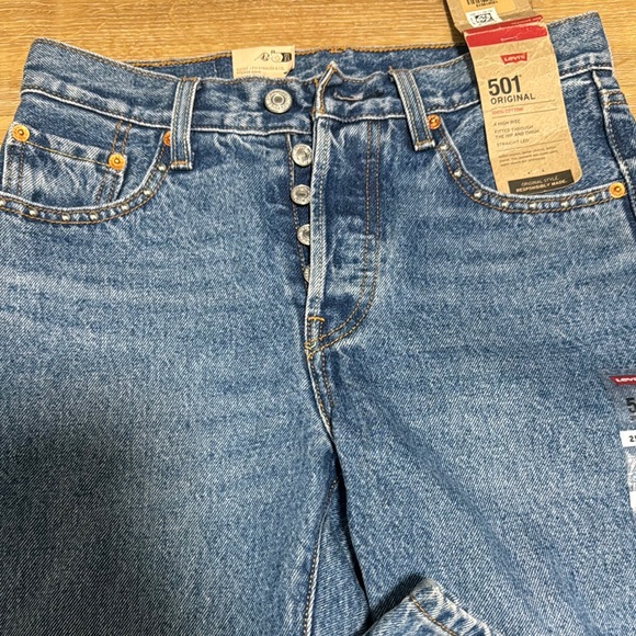 Levi's Classic Blue 501 Jeans - Picture 2 of 5